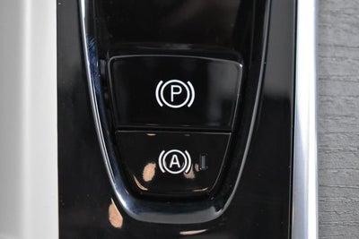 2023 Volvo XC60 Plus Bright Theme