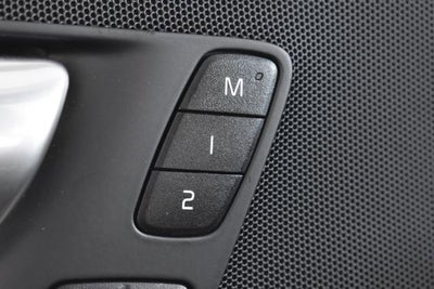 2023 Volvo XC60 Plus Bright Theme